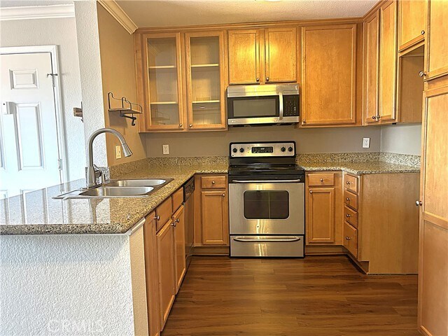 Building Photo - 1020 Vista Del Cerro Dr