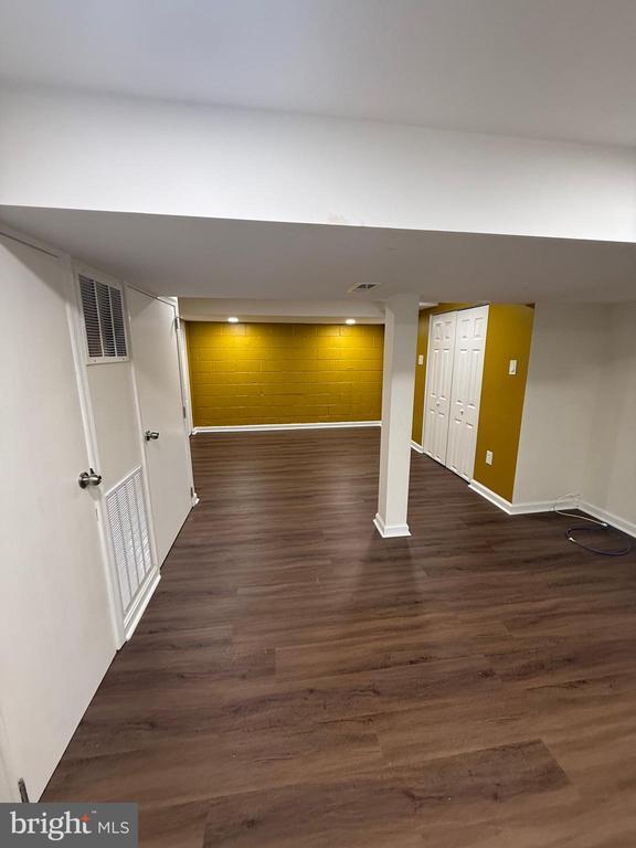 Building Photo - 816 Crothers Ln