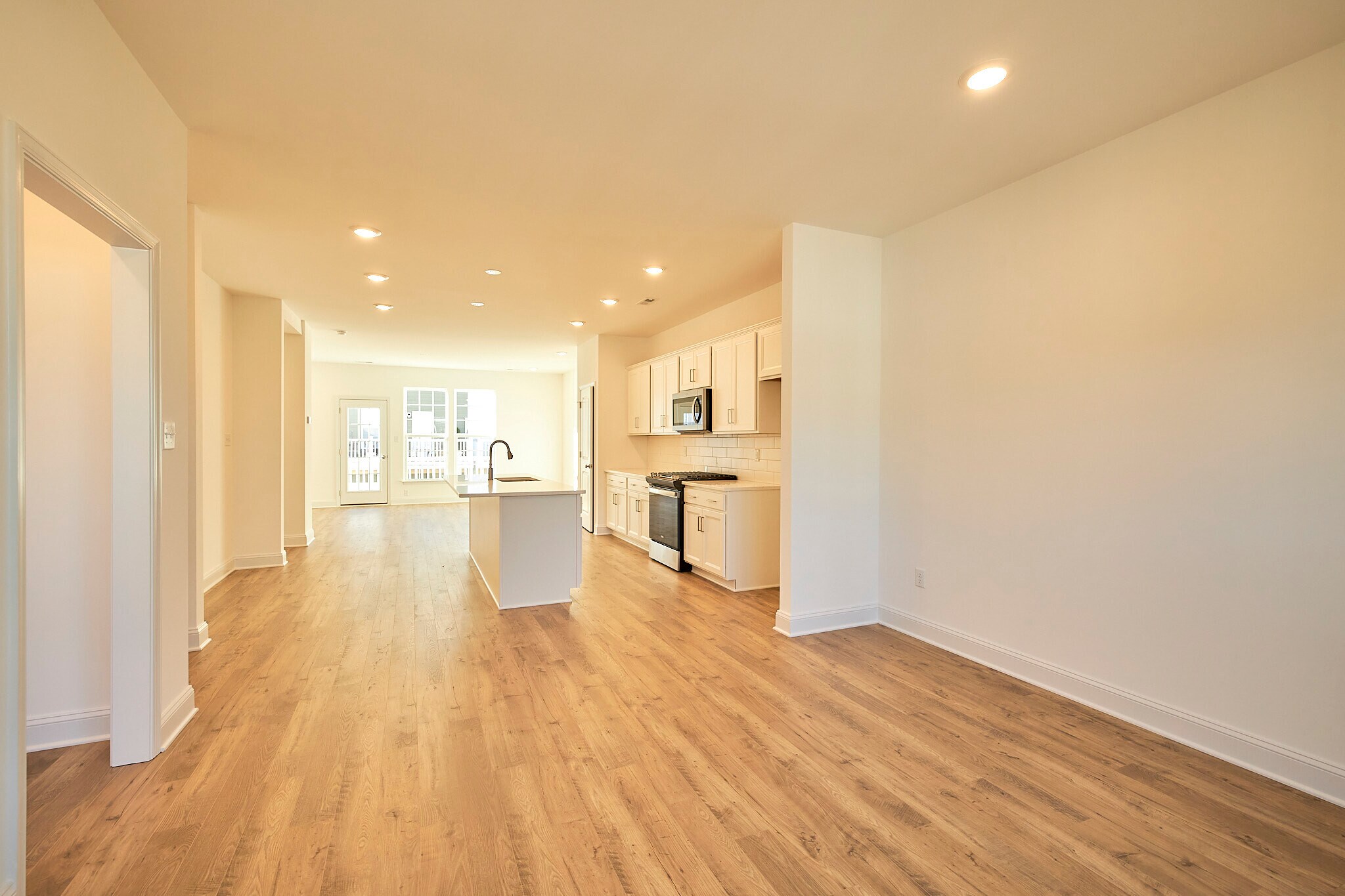 Building Photo - 13868 Randolph Pond Ln