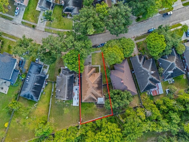 Building Photo - 5102 E Pagewick Dr
