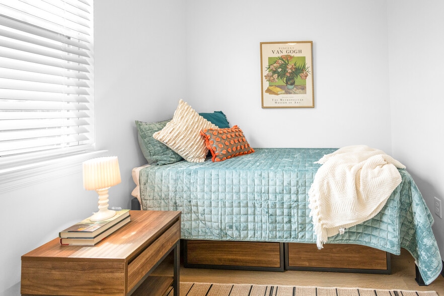 Primary Photo - Raider Village Student Housing