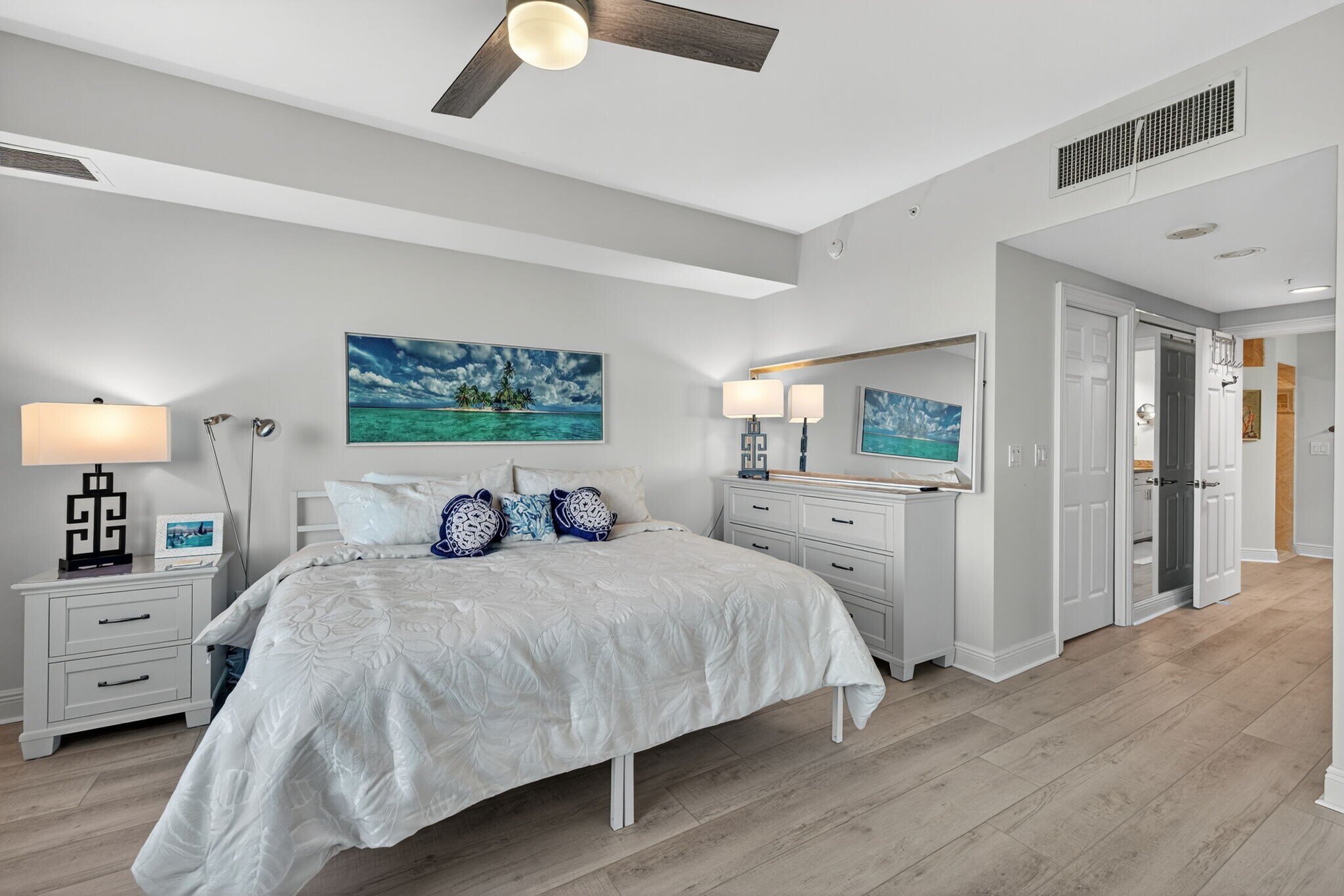 Building Photo - 1001 Arbor Lake Dr