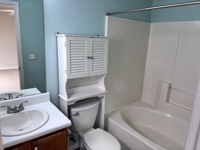 Building Photo - 4701 Tommans Trail