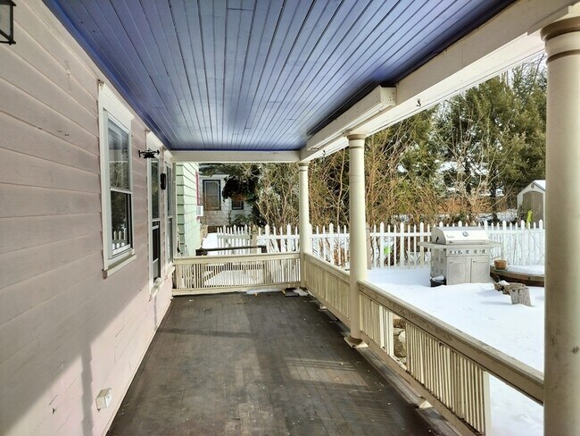 Building Photo - 255 Stockton St