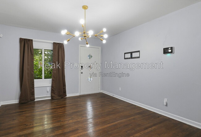Building Photo - 2105 Fort Rice St