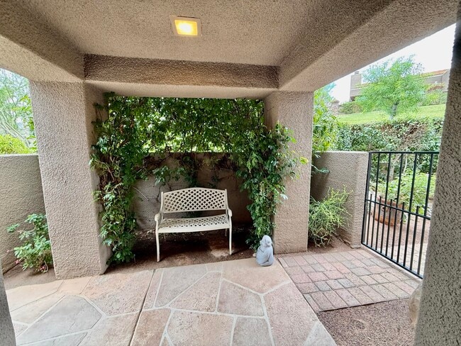 Building Photo - 48835 Mescal Ln