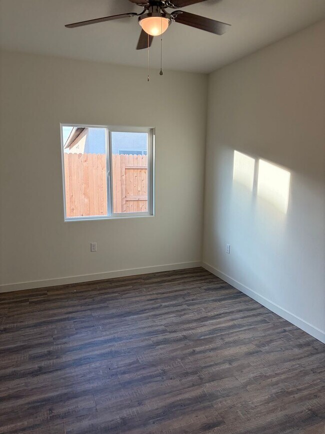 Building Photo - 6007 Cougar Trl