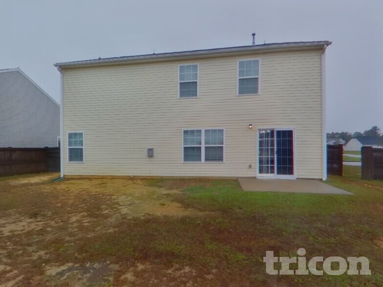 Building Photo - 905 Farnsworth Dr