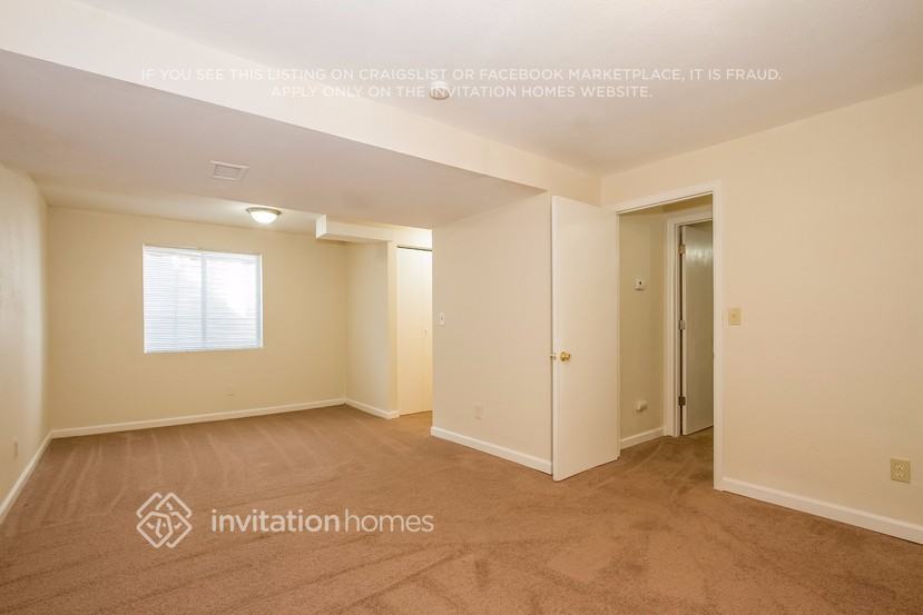 Building Photo - 19430 E Brown Dr