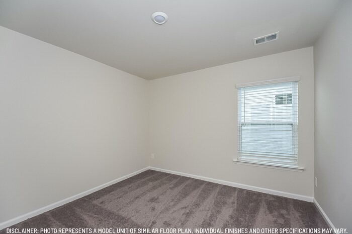 Building Photo - 72 Blue Fescue Way