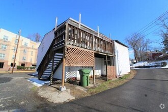 Building Photo - 706 Richwood Ave