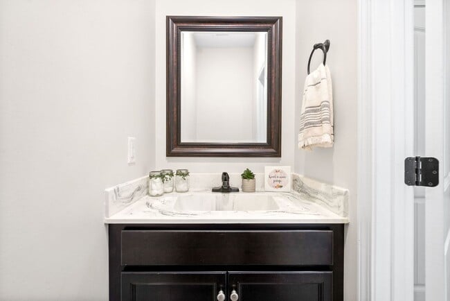 Building Photo - Pet Friendly Three Bedroom with Bonus!