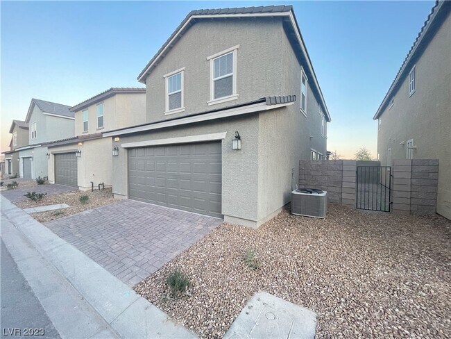 Building Photo - 3565 Pontesei Ln