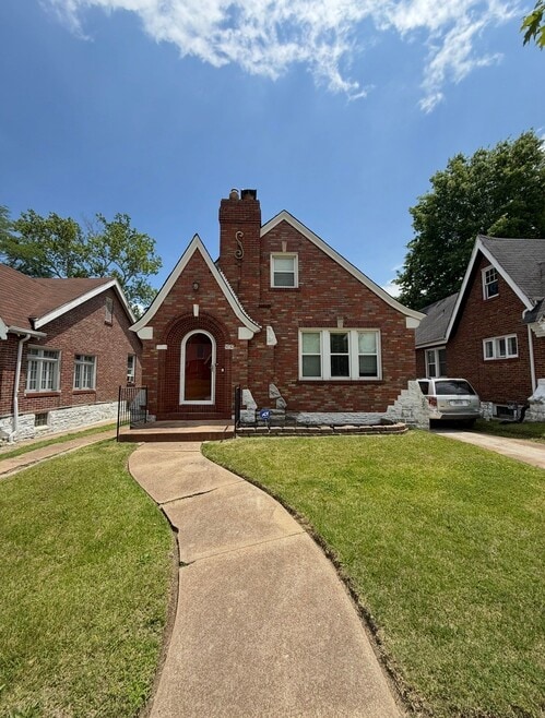 Building Photo - 5730 Park Ln