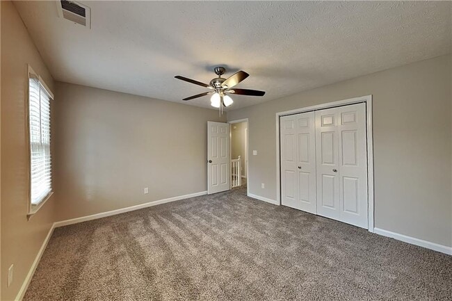 Building Photo - 284 Kent Ln