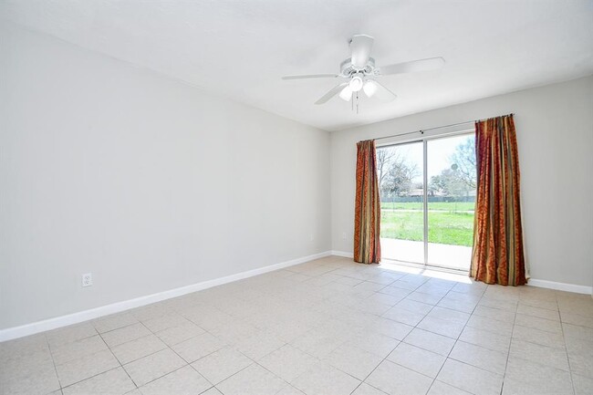 Building Photo - 11627 Bandlon Dr