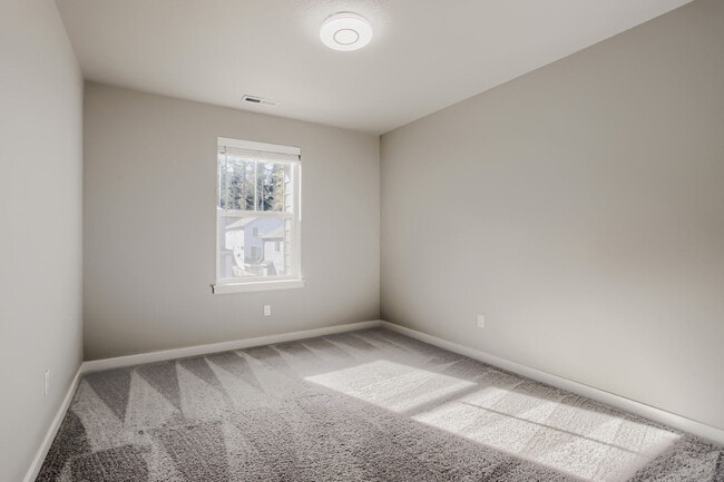 Building Photo - 8516 SW Hamilton Ter