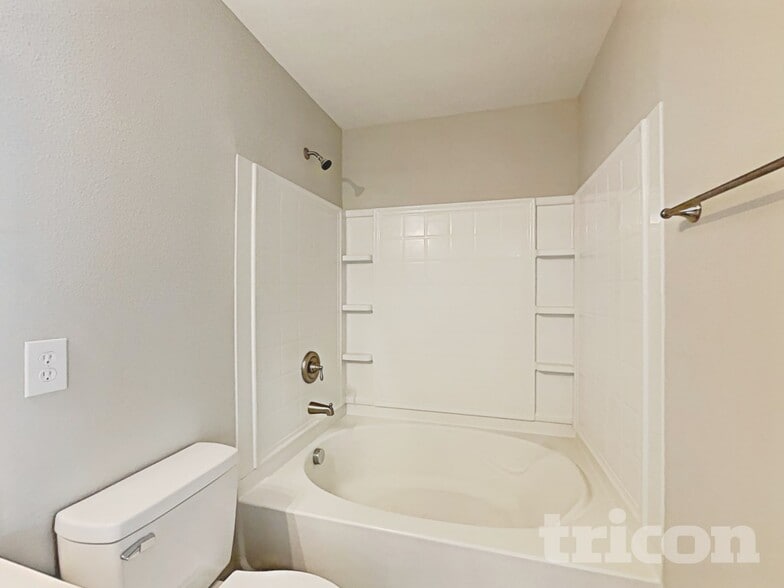 Building Photo - 285 Aershire Ct