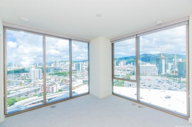 Building Photo - 1388 Kapiolani Blvd