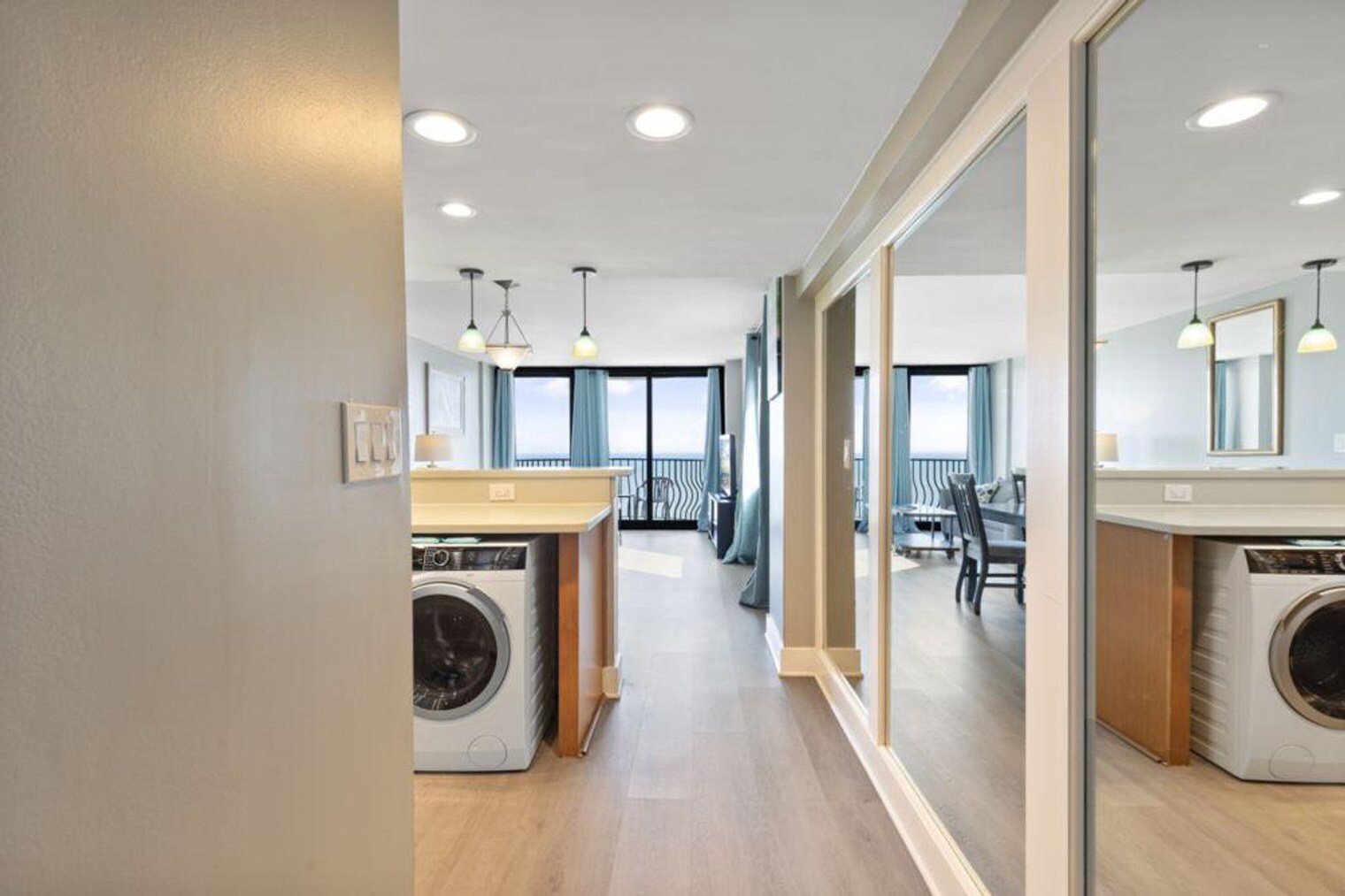 Building Photo - 2406 N Ocean Blvd