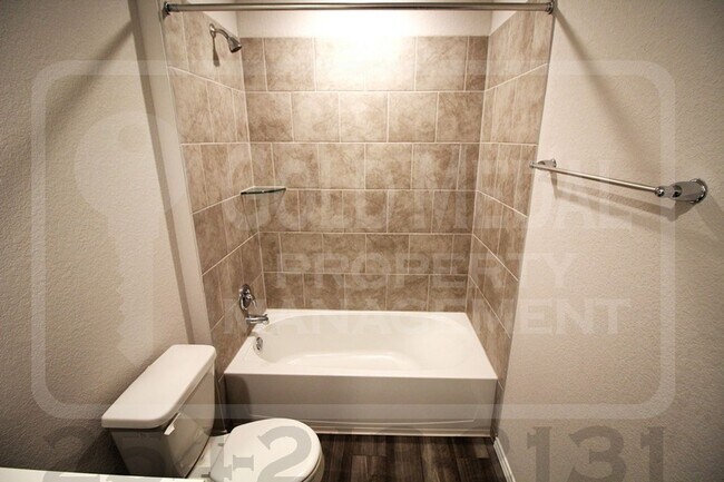 Building Photo - 1704 Cedrus Dr