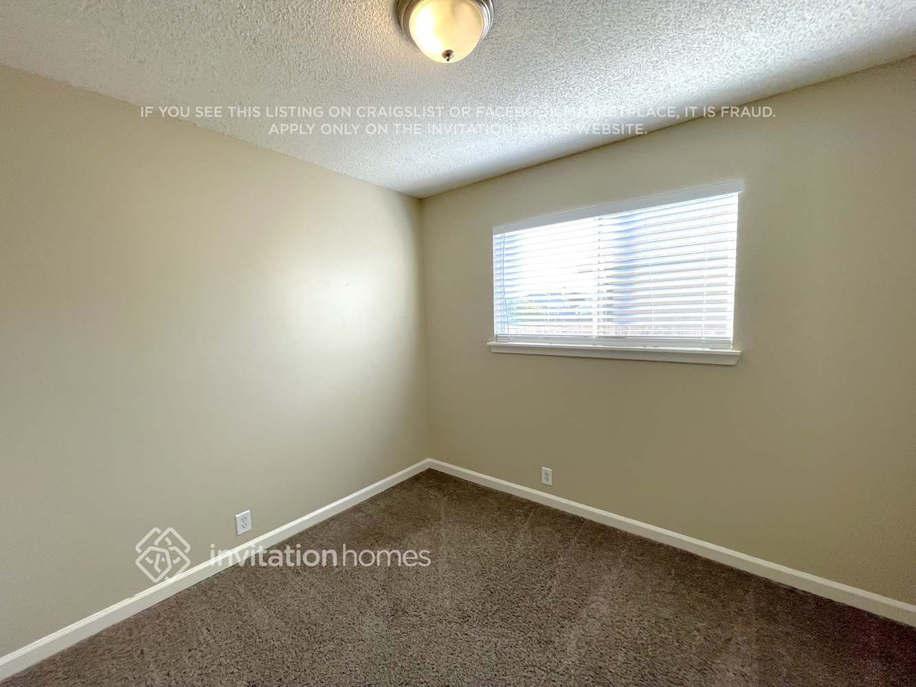 Building Photo - 513 Hummingbird Way