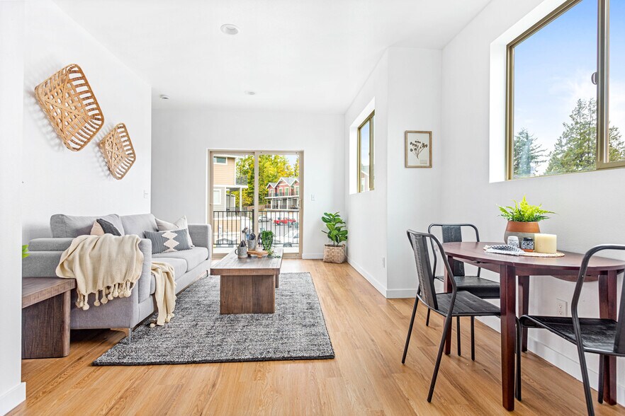 Building Photo - 2023 Salam Lp