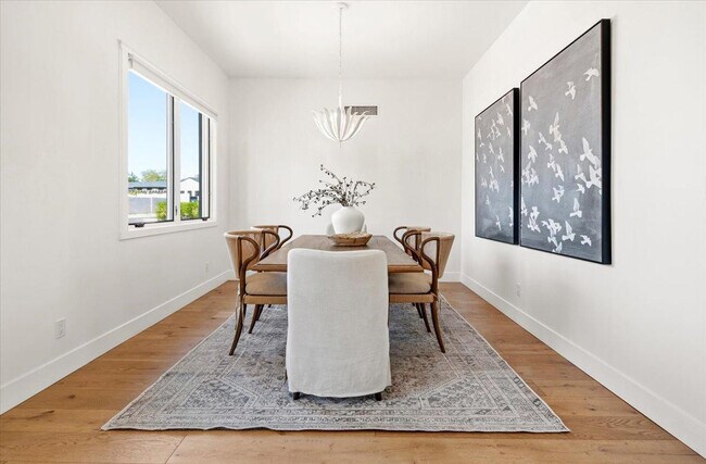 Building Photo - 3631 N 54th Ct