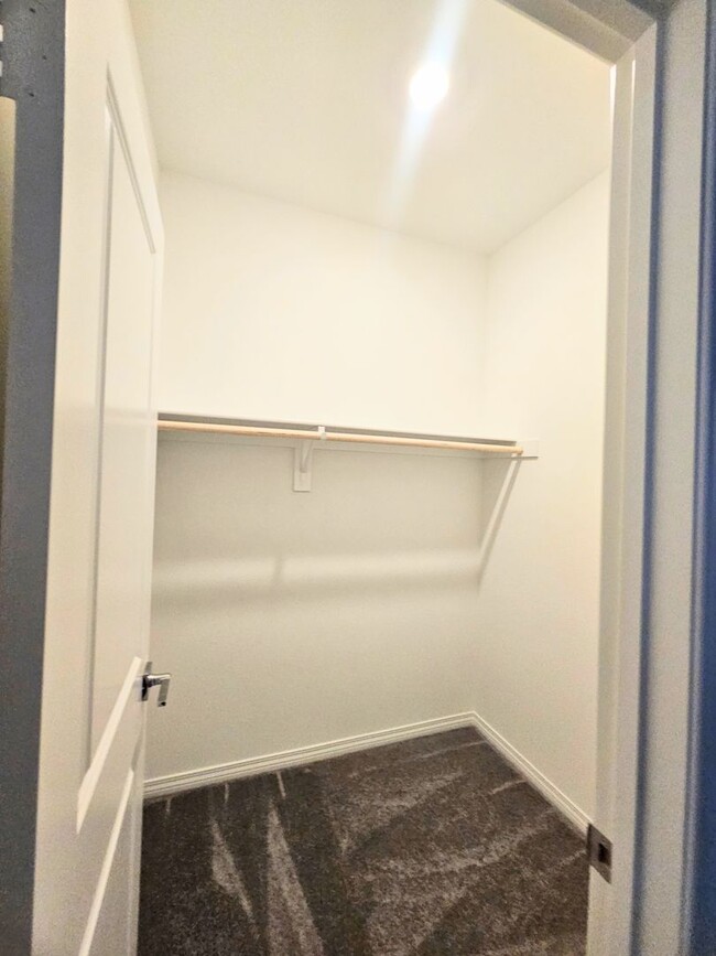 Building Photo - Rockport Ranch Beautiful Brand New Lennar ...