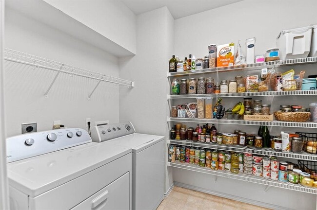 Building Photo - 1400 Orange Spice Ct