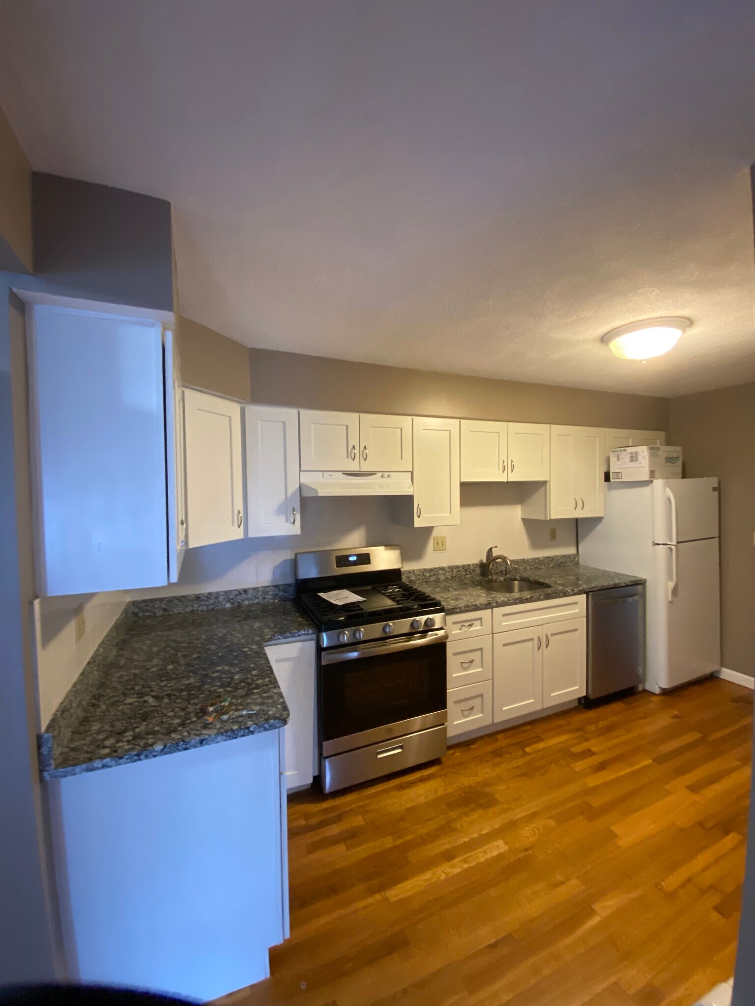 kitchen - 1125 Chestnut St
