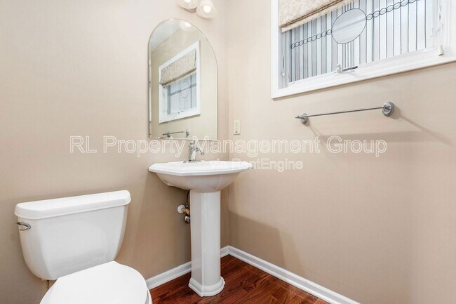 Building Photo - 484 Serenity Dr