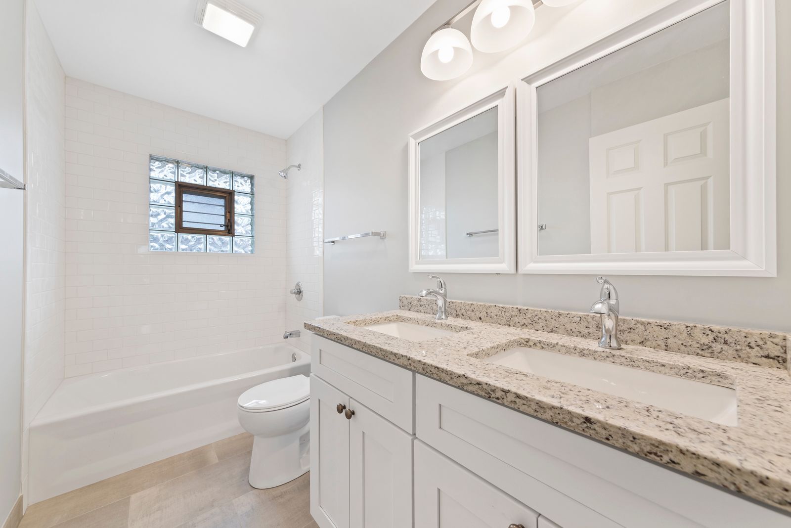 Building Photo - 1560 Warbler Dr