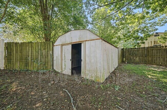 Building Photo - 1213 Ruxton Ct