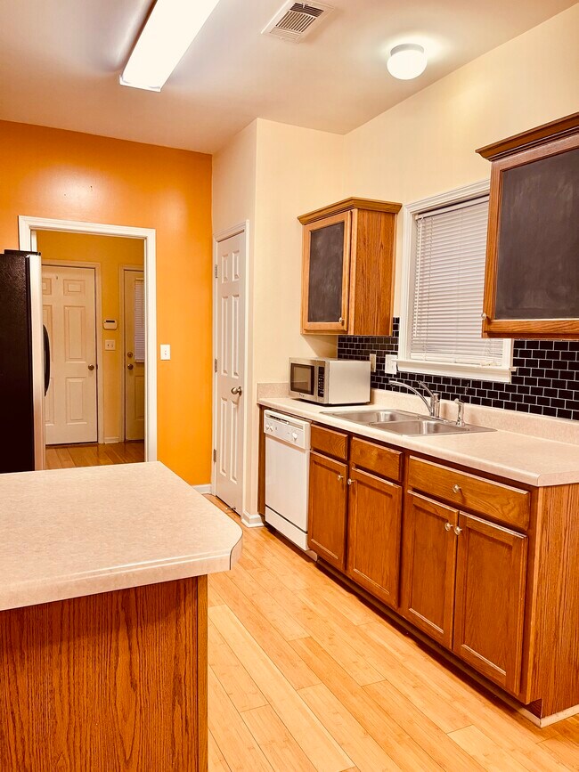 Chalkboard cabinet door for reminder notes - 1322 Harbor Park Dr