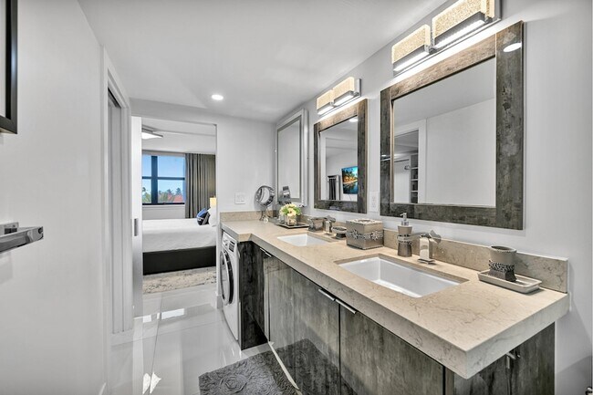Building Photo - 2860 S Ocean Blvd