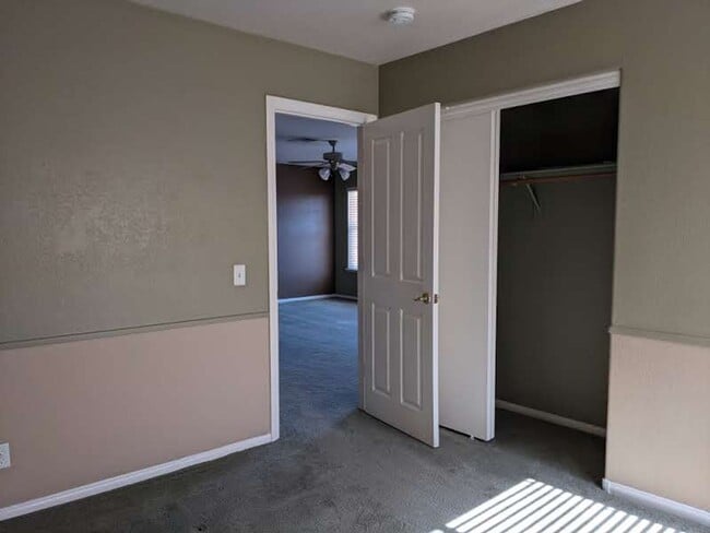 Building Photo - A Very nice and Large 4 Bedroom, 3 Bathroom, 2 STORY Home in Desert Shores!!!!