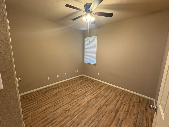 Building Photo - 1180 Arbor Knot Dr