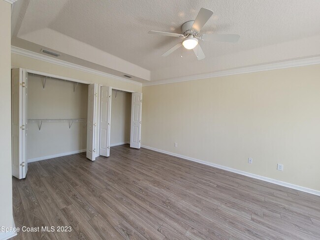 Building Photo - 1125 Luminary Cir