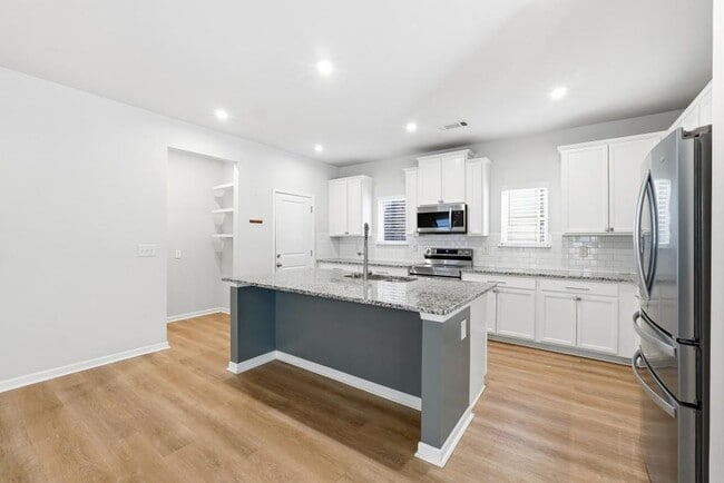 Building Photo - 2779 Morgan Spring Trail