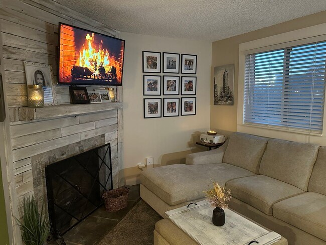 Building Photo - Beautiful Home!!!