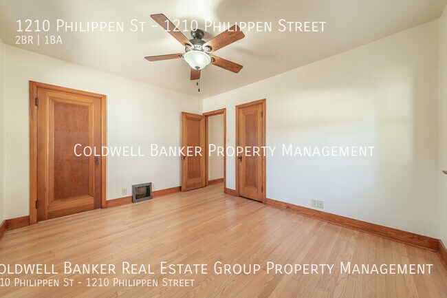 Building Photo - 1210 Philippen St