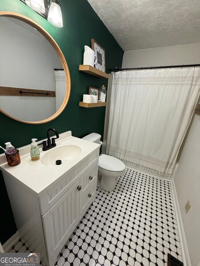 Building Photo - 199 Mimosa Dr