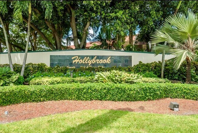 Building Photo - 671 S Hollybrook Dr