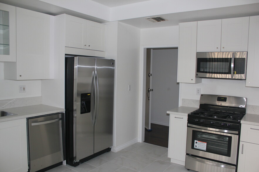 Kitchen1 - 11558 Rochester Ave