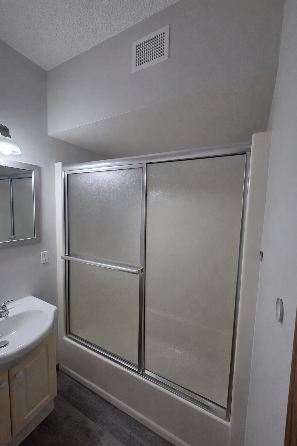 Building Photo - 710 Genrich St