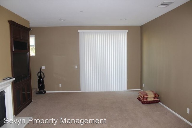 Building Photo - 3 br, 3.5 bath House - 6264 Camposa Ln.