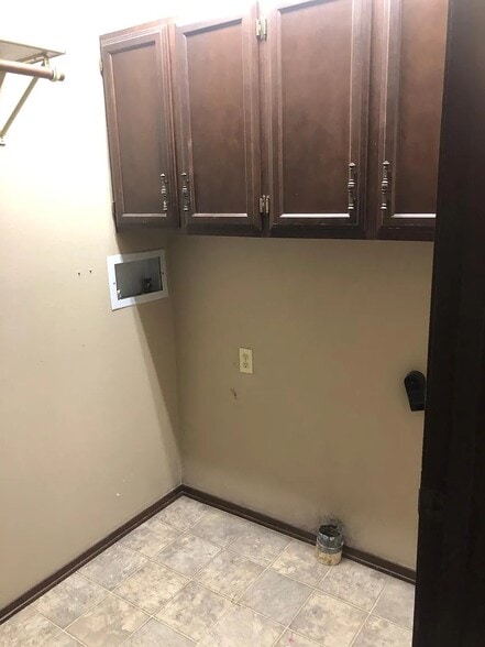 Laundry - 200 Lodge Dr