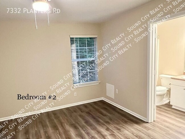 Building Photo - 7332 Planters Rd