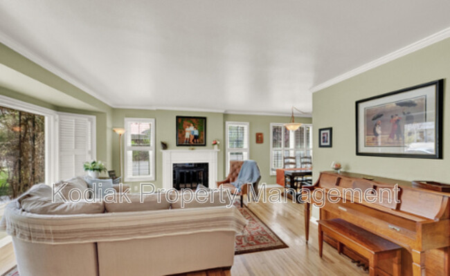 Building Photo - 2218 Wilmington Cir